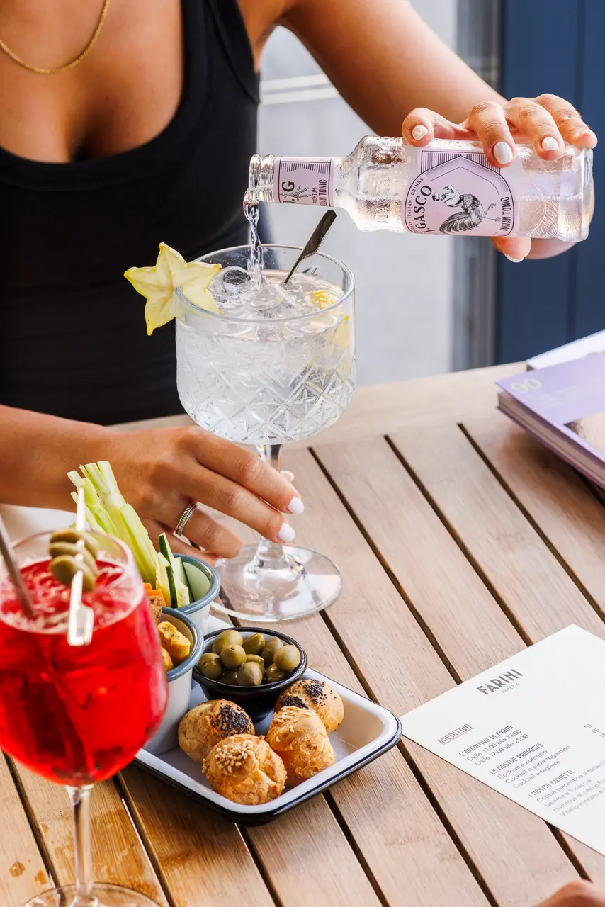 Aperitivo e Drink da Farini Milano e Venezia con stuzzichini salati
